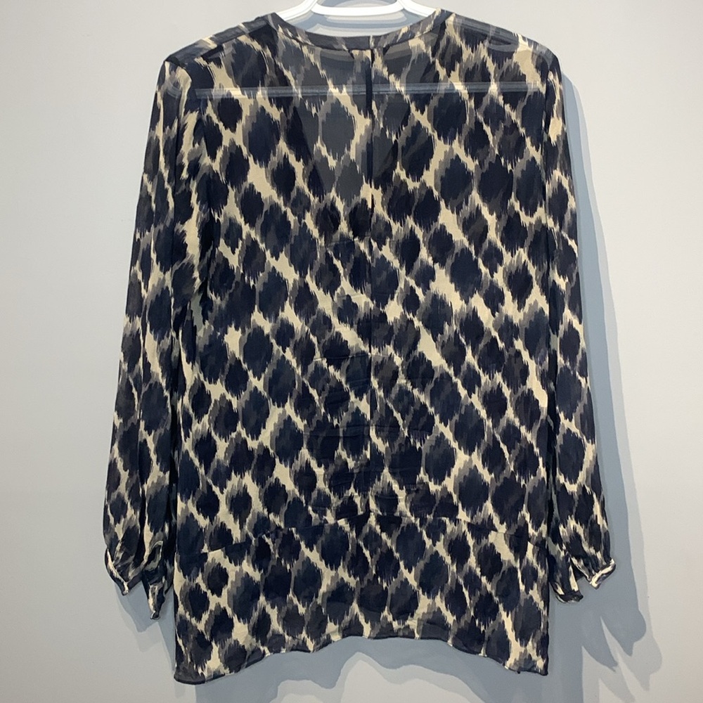 Club Monaco 100% Silk Chiffon Top - Picture 3 of 5